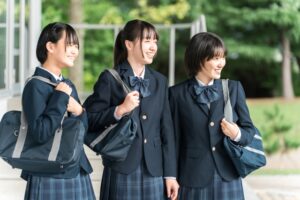 学生 二重整形
